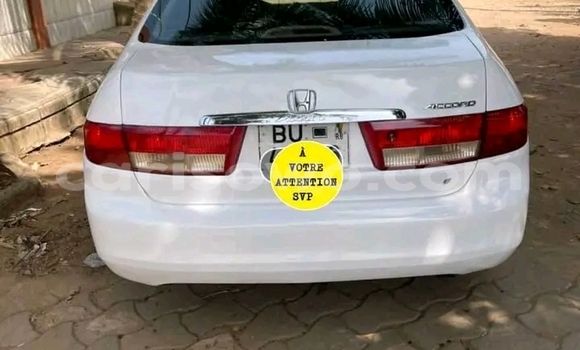Acheter Occasion Voiture Honda Accord Blanc à Cotonou, Benin Acheter Occasion Voiture Honda Accord Blanc à Cotonou, Benin