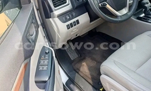 Buy Used Toyota Highlander Other Car in Cotonou in Benign Buy Used Toyota Highlander Other Car in Cotonou in Benign