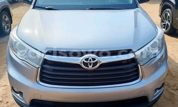 Buy Used Toyota Highlander Other Car in Cotonou in Benign Buy Used Toyota Highlander Other Car in Cotonou in Benign