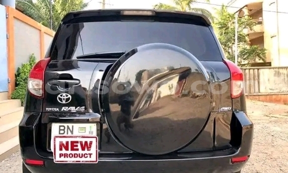Ra Àlòkù Toyota RAV4 Black Ọkọ̀ in Cotonou ni Benin Ra Àlòkù Toyota RAV4 Black Ọkọ̀ in Cotonou ni Benin