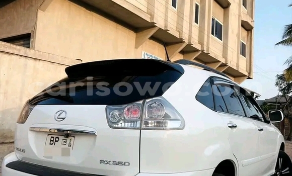 Ra Àlòkù Lexus RX 350 funfun Ọkọ̀ in Cotonou ni Benin Ra Àlòkù Lexus RX 350 funfun Ọkọ̀ in Cotonou ni Benin