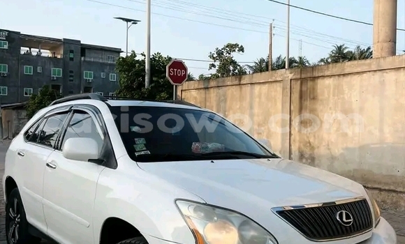Ra Àlòkù Lexus RX 350 funfun Ọkọ̀ in Cotonou ni Benin Ra Àlòkù Lexus RX 350 funfun Ọkọ̀ in Cotonou ni Benin