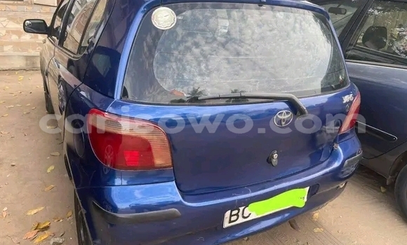 Ra Àlòkù Toyota Yaris Blue Ọkọ̀ in Cotonou ni Benin Ra Àlòkù Toyota Yaris Blue Ọkọ̀ in Cotonou ni Benin