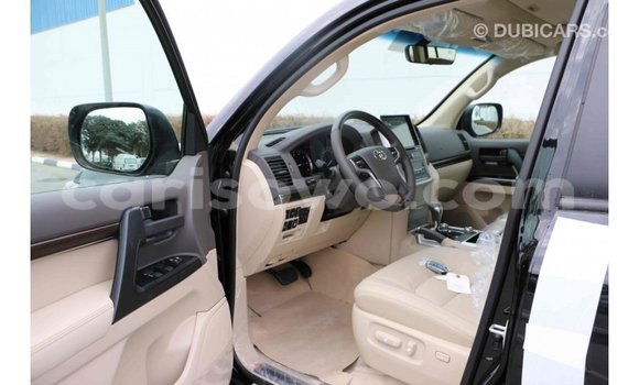 Sayi Imported Toyota Land Cruiser Black Mota in Import - Dubai a Benin Sayi Imported Toyota Land Cruiser Black Mota in Import - Dubai a Benin