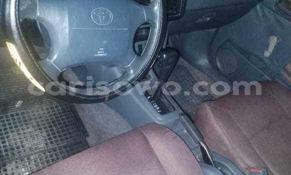 Ra Àlòkù Toyota RAV4 Red Ọkọ̀ in Cotonou ni Benin Ra Àlòkù Toyota RAV4 Red Ọkọ̀ in Cotonou ni Benin