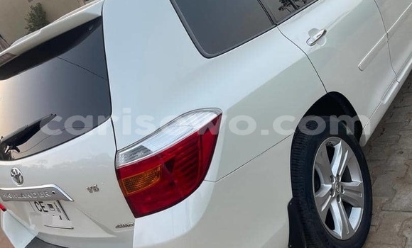 Acheter Occasion Voiture Toyota Highlander Blanc à Cotonou, Benin Acheter Occasion Voiture Toyota Highlander Blanc à Cotonou, Benin