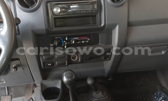 Acheter Occasion Voiture Toyota Land Cruiser Gris à Cotonou, Benin Acheter Occasion Voiture Toyota Land Cruiser Gris à Cotonou, Benin