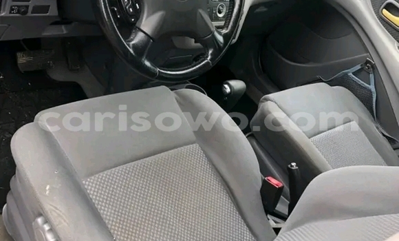 Buy Used Nissan Tino Other Car in Cotonou in Benign