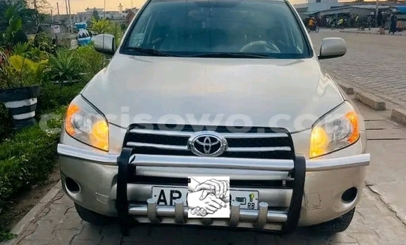 Buy Used Toyota RAV4 Other Car in Cotonou in Benign