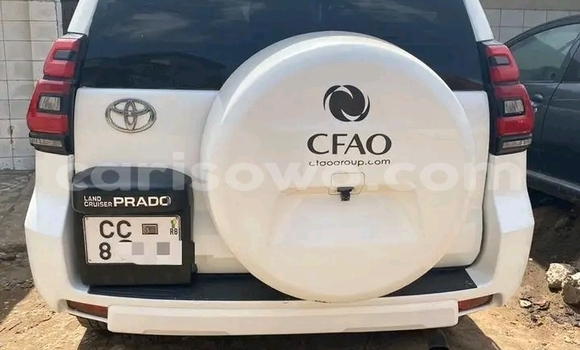 Sayi Na hannu Toyota Prado White Mota in Cotonou a Benin Sayi Na hannu Toyota Prado White Mota in Cotonou a Benin