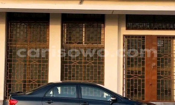 Ra Àlòkù Toyota Corolla Black Ọkọ̀ in Cotonou ni Benin Ra Àlòkù Toyota Corolla Black Ọkọ̀ in Cotonou ni Benin