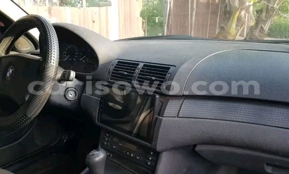 Sayi Na hannu BMW 4er Black Mota in Cotonou a Benin Sayi Na hannu BMW 4er Black Mota in Cotonou a Benin