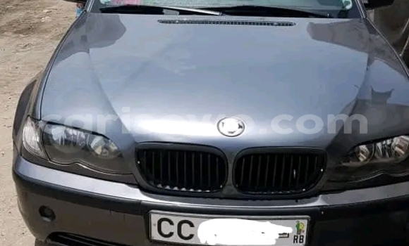 Sayi Na hannu BMW 4er Black Mota in Cotonou a Benin Sayi Na hannu BMW 4er Black Mota in Cotonou a Benin