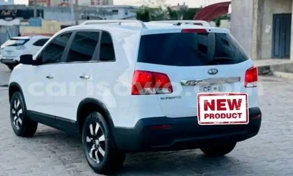 Acheter Occasion Voiture Kia Sorento Blanc à Cotonou, Benin Acheter Occasion Voiture Kia Sorento Blanc à Cotonou, Benin