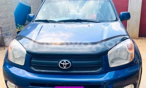 Sayi Na hannu Toyota RAV4 Blue Mota in Cotonou a Benin Sayi Na hannu Toyota RAV4 Blue Mota in Cotonou a Benin
