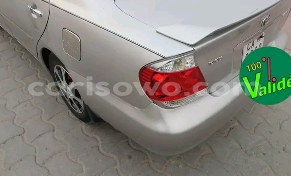 Sayi Na hannu Toyota Camry White Mota in Cotonou a Benin Sayi Na hannu Toyota Camry White Mota in Cotonou a Benin