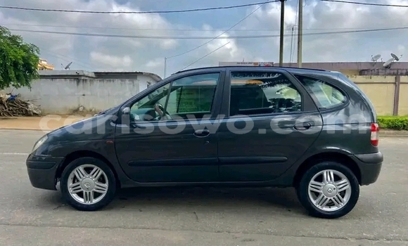 Acheter Occasion Voiture Renault Scenic Noir à Cotonou, Benin