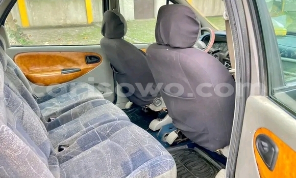 Acheter Occasion Voiture Renault Scenic Noir à Cotonou, Benin Acheter Occasion Voiture Renault Scenic Noir à Cotonou, Benin