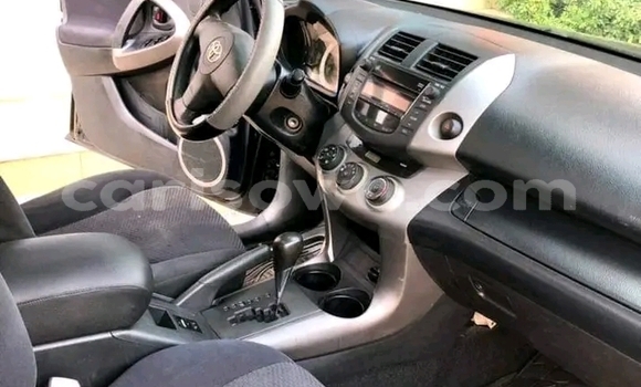 Acheter Occasion Voiture Toyota RAV4 Autre à Abomey Calavi, Benin Acheter Occasion Voiture Toyota RAV4 Autre à Abomey Calavi, Benin