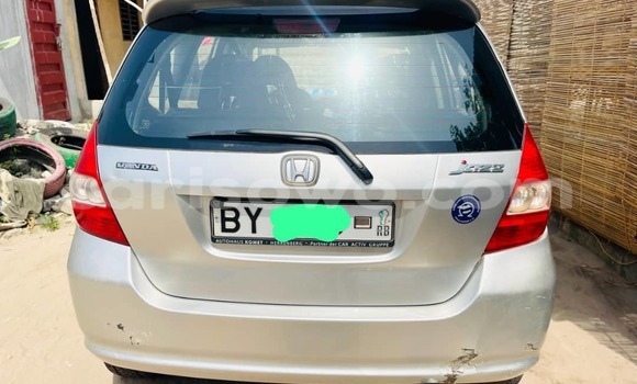 Acheter Occasion Voiture Honda Jazz Gris à Cotonou, Benin Acheter Occasion Voiture Honda Jazz Gris à Cotonou, Benin