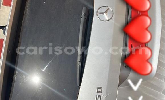 Ra Àlòkù Mercedes-Benz GLK–Class Black Ọkọ̀ in Cotonou ni Benin Ra Àlòkù Mercedes-Benz GLK–Class Black Ọkọ̀ in Cotonou ni Benin