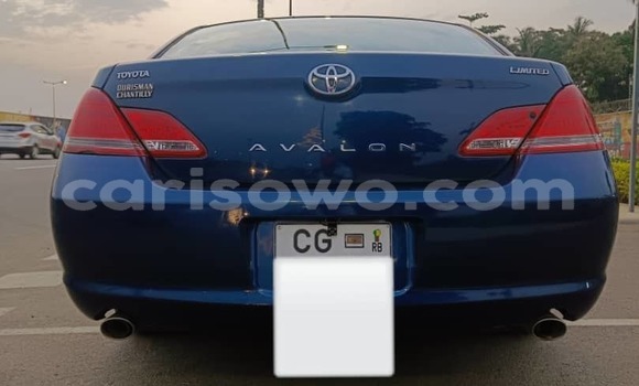 Buy Used Toyota Avalon Blue Car in Cotonou in Benign