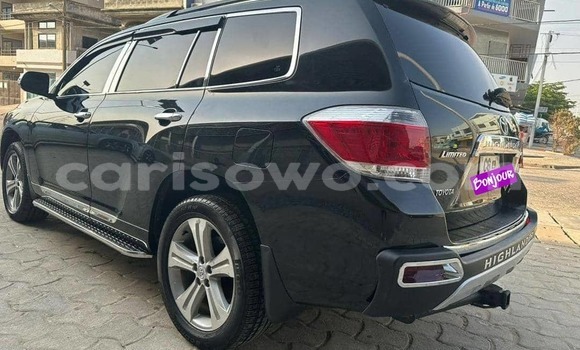 Ra Àlòkù Toyota Highlander Black Ọkọ̀ in Cotonou ni Benin Ra Àlòkù Toyota Highlander Black Ọkọ̀ in Cotonou ni Benin