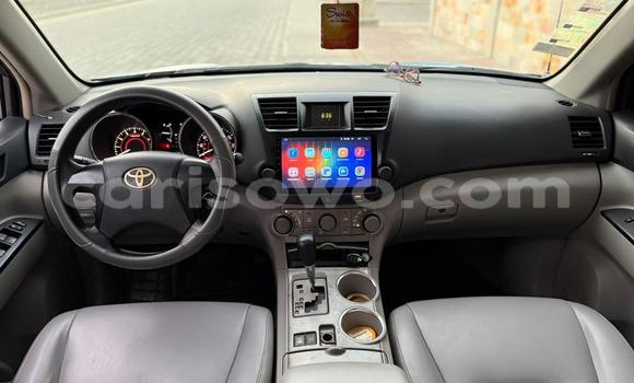 Acheter Occasion Voiture Toyota Highlander Bleu à Cotonou, Benin Acheter Occasion Voiture Toyota Highlander Bleu à Cotonou, Benin