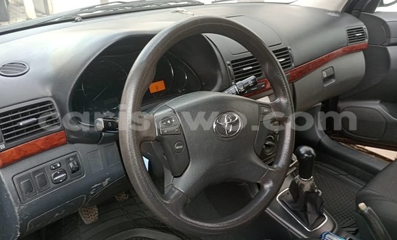 Sayi Na hannu Toyota Avensis Green Mota in Cotonou a Benin Sayi Na hannu Toyota Avensis Green Mota in Cotonou a Benin