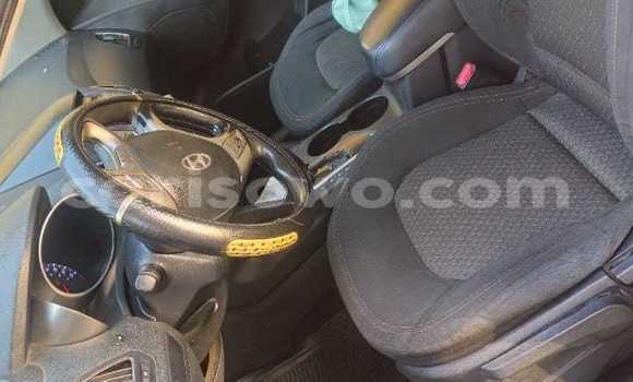 Acheter Occasion Voiture Hyundai Tucson Noir à Cotonou, Benin Acheter Occasion Voiture Hyundai Tucson Noir à Cotonou, Benin