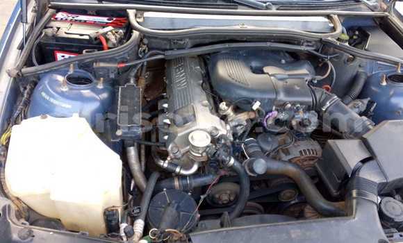 Sayi Na hannu BMW 3–Series Black Mota in Cotonou a Benin Sayi Na hannu BMW 3–Series Black Mota in Cotonou a Benin