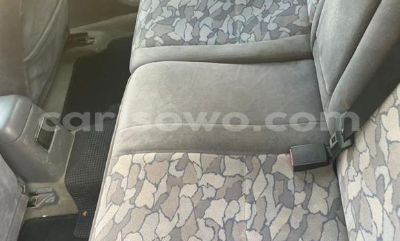 Acheter Occasion Voiture Toyota Avensis Rouge à Cotonou, Benin Acheter Occasion Voiture Toyota Avensis Rouge à Cotonou, Benin