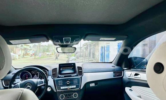 Ra Àlòkù Mercedes-Benz GLE Silver Ọkọ̀ in Cotonou ni Benin Ra Àlòkù Mercedes-Benz GLE Silver Ọkọ̀ in Cotonou ni Benin