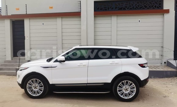 Ra Àlòkù Range Rover Evoque funfun Ọkọ̀ in Cotonou ni Benin Ra Àlòkù Range Rover Evoque funfun Ọkọ̀ in Cotonou ni Benin