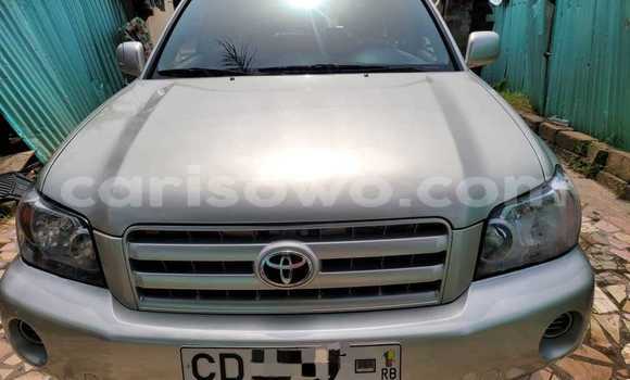 Sayi Na hannu Toyota Highlander Azurfa Mota in Cotonou a Benin