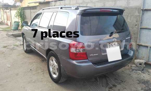 Sayi Na hannu Toyota Highlander Blue Mota in Cotonou a Benin Sayi Na hannu Toyota Highlander Blue Mota in Cotonou a Benin