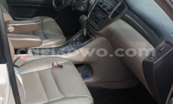 Acheter Occasion Voiture Toyota Highlander Gris à Cotonou, Benin Acheter Occasion Voiture Toyota Highlander Gris à Cotonou, Benin