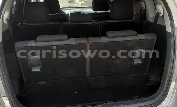 Ra Àlòkù Toyota Corolla Verso Silver Ọkọ̀ in Cotonou ni Benin Ra Àlòkù Toyota Corolla Verso Silver Ọkọ̀ in Cotonou ni Benin