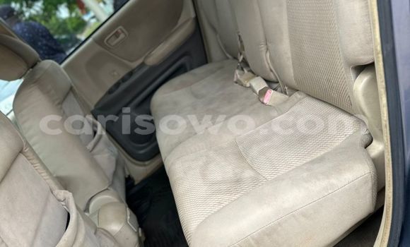 Sayi Na hannu Toyota Highlander Azurfa Mota in Cotonou a Benin Sayi Na hannu Toyota Highlander Azurfa Mota in Cotonou a Benin