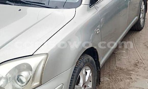 Acheter Occasion Voiture Toyota Avensis Gris à Cotonou, Benin Acheter Occasion Voiture Toyota Avensis Gris à Cotonou, Benin
