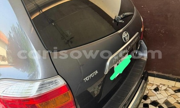 Ra Àlòkù Toyota Highlander Silver Ọkọ̀ in Cotonou ni Benin Ra Àlòkù Toyota Highlander Silver Ọkọ̀ in Cotonou ni Benin
