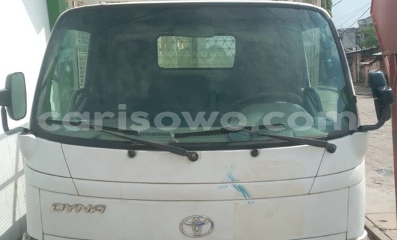 Acheter Occasion Utilitaire Toyota Dyna Blanc à Cotonou, Benin Acheter Occasion Utilitaire Toyota Dyna Blanc à Cotonou, Benin