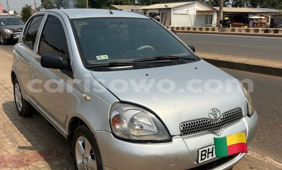Sayi Na hannu Toyota Yaris Azurfa Mota in Cotonou a Benin Sayi Na hannu Toyota Yaris Azurfa Mota in Cotonou a Benin