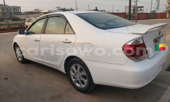 Sayi Na hannu Toyota Camry White Mota in Cotonou a Benin Sayi Na hannu Toyota Camry White Mota in Cotonou a Benin