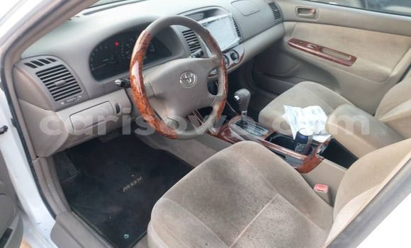 Sayi Na hannu Toyota Camry White Mota in Cotonou a Benin Sayi Na hannu Toyota Camry White Mota in Cotonou a Benin