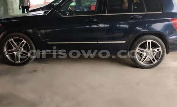 Sayi Na hannu Mercedes-Benz GLK–Class Blue Mota in Cotonou a Benin