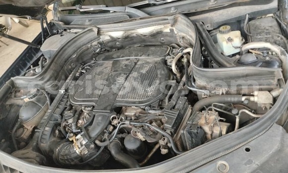 Sayi Na hannu Mercedes-Benz GLK–Class Blue Mota in Cotonou a Benin Sayi Na hannu Mercedes-Benz GLK–Class Blue Mota in Cotonou a Benin