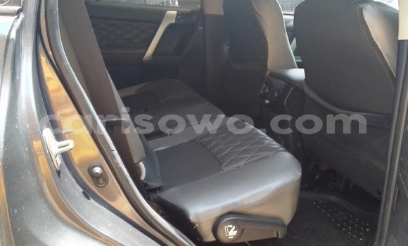 Sayi Na hannu Toyota Prado Black Mota in Cotonou a Benin Sayi Na hannu Toyota Prado Black Mota in Cotonou a Benin