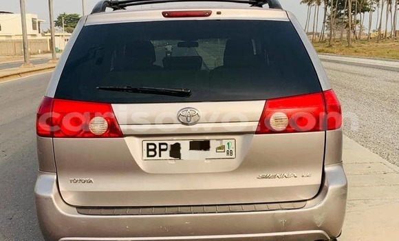 Acheter Occasion Voiture Toyota Sienna Gris à Cotonou, Benin
