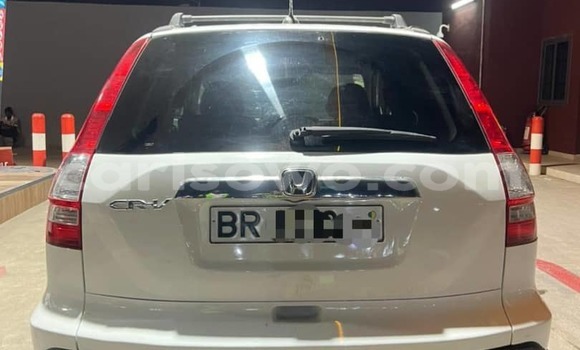 Sayi Na hannu Honda CR–V White Mota in Cotonou a Benin Sayi Na hannu Honda CR–V White Mota in Cotonou a Benin